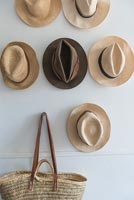 Collection de chapeaux de paille
