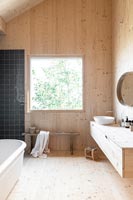 Salle de bain rustique en bois moderne