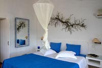 Chambre bleu et blanc méditerranéen