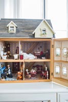Détail de la maison de poupées décoratives
