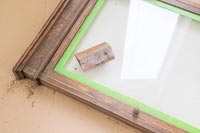 Frotter le vieux cadre en bois - panneau d'affichage de souvenirs