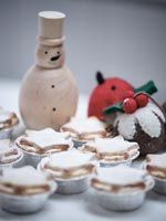 Jouets de Noël - ornements avec tartes hachées