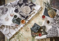 Idées de décoration et inspiration avec des échantillons de tissu et des échantillons de peinture