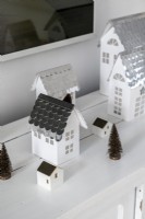 Détail de maisons miniatures - Décorations de Noël