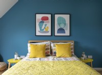 Chambre moderne et colorée